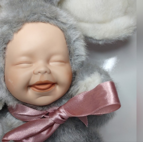 Vintage Geppedo Cuddle Kids "Bailey Bunny" Stuffed Animal Collectible - Picture 4 of 11